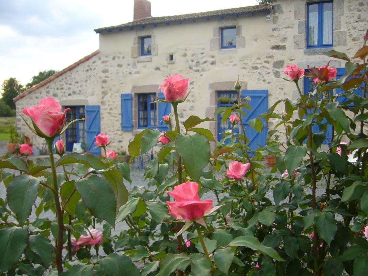 La Petite Vallee Bed & Breakfast La Chapelle-Largeau Exterior photo